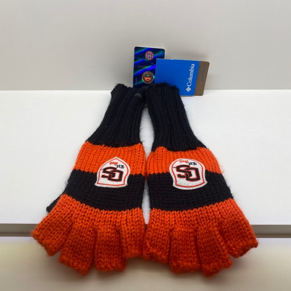 Brand New Oregon State fingerless gloves